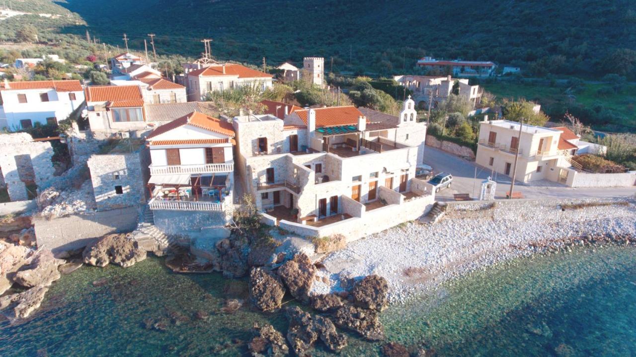 Sun Villa Néon Oítilon 外观 照片